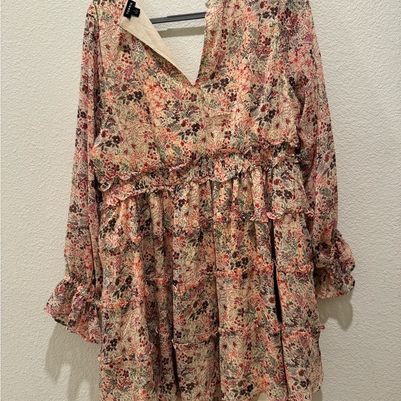 Torrid fully-lined floral tiered dress - Picture 4 of 4